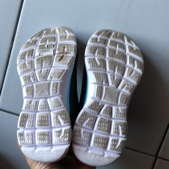 Barely use sketchers shoes. Gray, baby blue and pink shoes size 12 - Picture 5 of 5